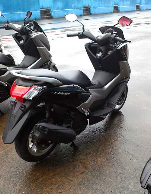 Xe tay ga Yamaha Nmax gi&aacute; rẻ tr&igrave;nh l&agrave;ng