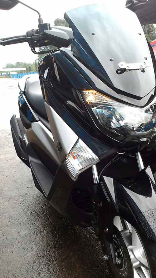 Xe tay ga Yamaha Nmax gi&aacute; rẻ tr&igrave;nh l&agrave;ng 